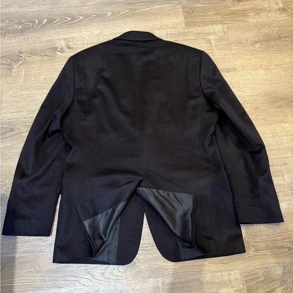 Men’s Neiman Marcus Navy Cashmere Sport Coat New Size 40R